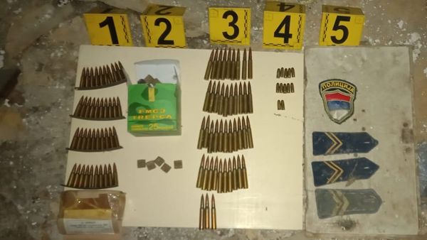 Bastisje në Zubin Potok, konfiskohen armë dhe fishekë