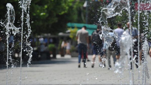 Prognoza: java e fundit e gushtit me temperaturë deri në 36 gradë