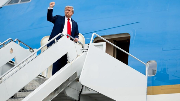 Trump nënshkruan urdhrin për riemërtimin e Liqenit Ontario në 'Liqeni Amerika'