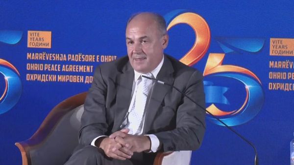 Hoxhaj: Marrëveshja e Ohrit në Maqedoni dhe Plani i Ahtisaarit në Kosovë janë kontrata …