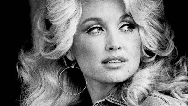 Shuhet në moshën 80-vjeçare legjenda e muzikës country Dolly Parton