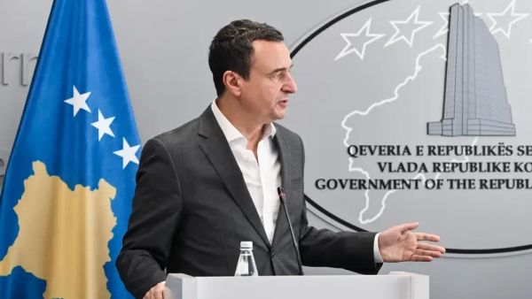 Kurti: Armatimi ilegal me tyta të gjata nuk është për hajr, por veç për sherr