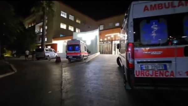 I riu humb jetën në Kamëz pasi prek telat e tensionit të lartë
