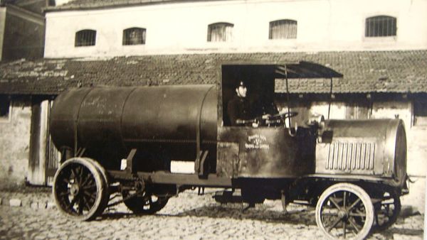 Pozarnikarno vozilo