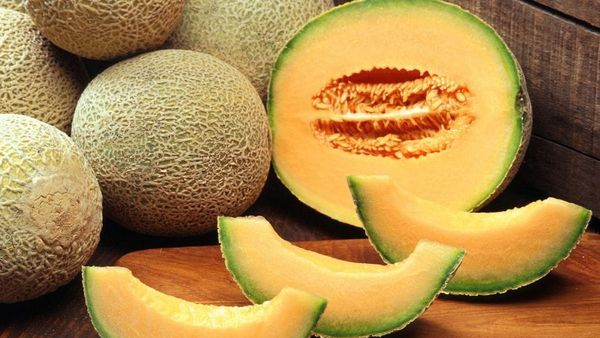 Pjepri ofron hidratim, vitaminë dhe ndihmon kundër nxehtisë së verës
