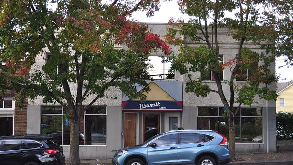Seattle - Green Lake - Vitamilk Dairy offices