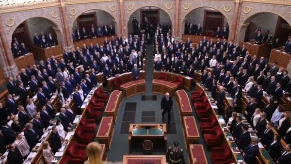 Hungaria e re e cilëson Rusinë kërcënim për Evropën dhe rendin global