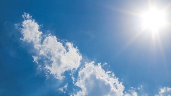 Moti me diell dhe temperaturat deri në 35 gradë Celsius
