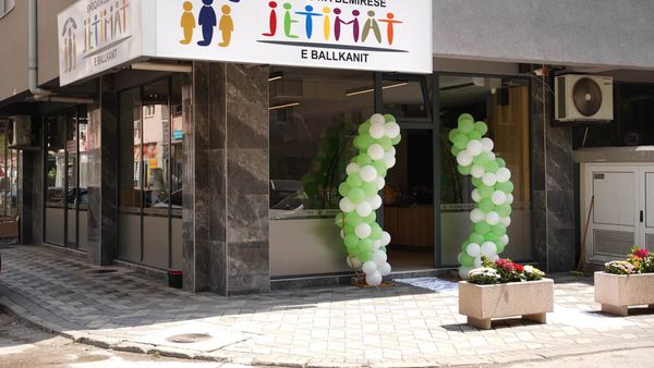 Hapet kuzhina humanitare “Jetimat e Ballkanit” në Shkup
