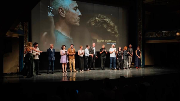 Filmi “Shame and Money” shfaqet në Festivalin e Filmit në Sarajevë