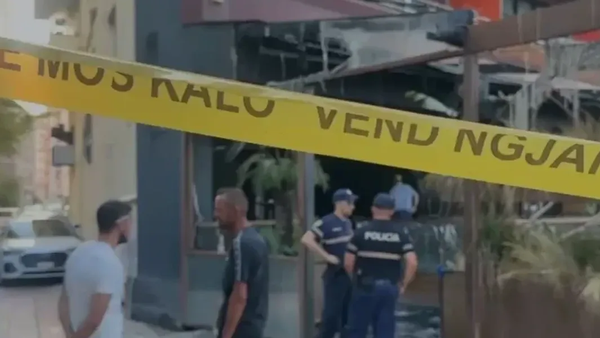 Operatorët turistikë në Vlorë ofrojnë akomodim dhe veshje falas pas zjarrit