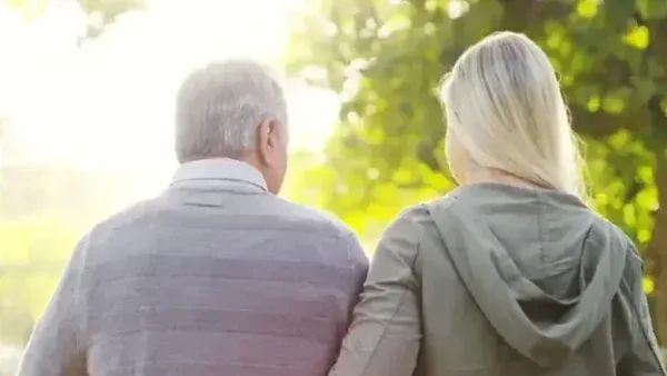 Gjykata në Itali ndalon martesën e 86-vjeçarit me shqiptaren