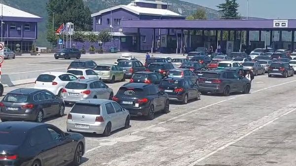 Mbi 200 mijë shtetas të Kosovës kalojnë Morinën drejt Shqipërisë