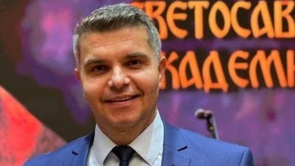 Kitanoviq i kerkoi falje kryeministrit