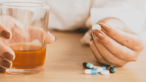 Paralajmërimet e mjekëve për medikamentet dhe alkoolin
