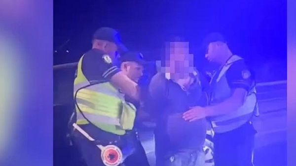Arrestohet i dyshuari për vrasjen e nënës në Lushnjë