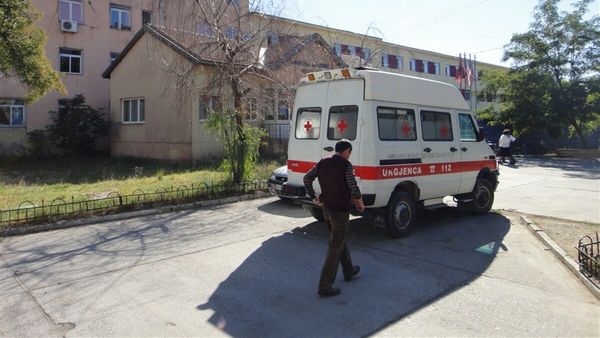 Klinika Infektive në Tiranë rrit infermierët në repart nga 1 në 3‑4