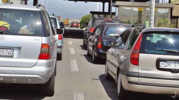 Qetësi në kufij: Pa pritje të gjata në vendkalimet kufitare