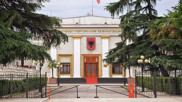 Kuvendi mblidhet pa marrëveshje për kryeparlamentarin