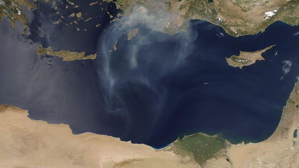 Maqedonia e Veriut shpall gjendje krize për zjarret — vendimi vlen 30 ditë