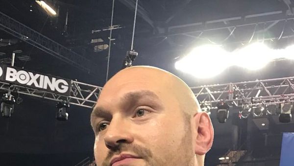 Nelson Hysa, 24-0, pret kontratën për luftën me Tyson Fury