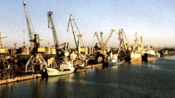 Porti i Durrësit pret 349 mijë pasagjerë — 188 mijë hynë në Shqipëri