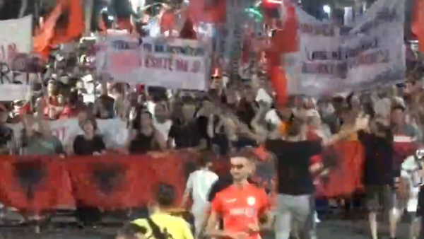 Protesta e 76-të