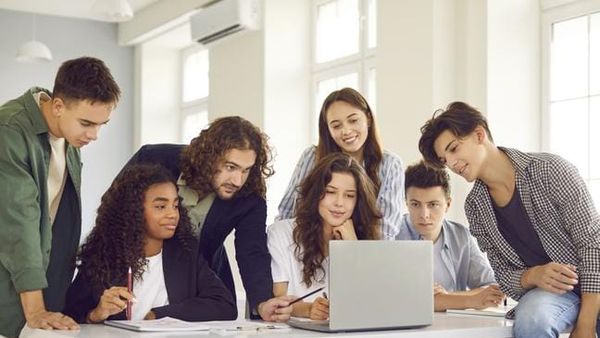 Ulje e kuotave në universitete për t'u përshtatur me tregun