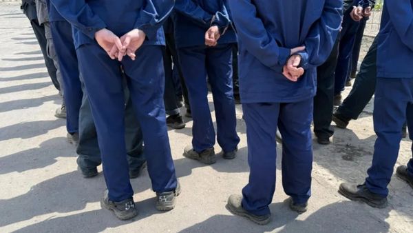 Ukrainasit që luftuan për Moskën përballen me gjyqe për tradhti