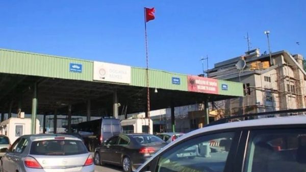 Pa kolona në pikat kufitare, pritjet më të gjata deri në 10 minuta
