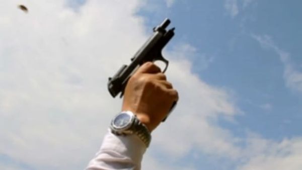 Policia arreston një person në Pejë për të shtëna me armë gjatë ahengut
