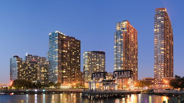 Long Island City New York May 2015 panorama 3