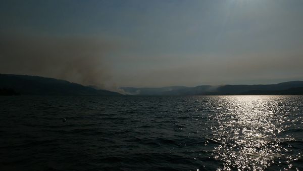 Zjarri përhapet në Kanadë