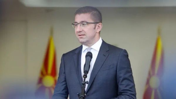 Mickoski: Vauçerë për klima inverter për mbi 500 familje sociale