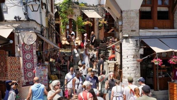 Ministri Gonxhja uron Ditën Ndërkombëtare të Turizmit dhe thekson trashëgiminë kulturore