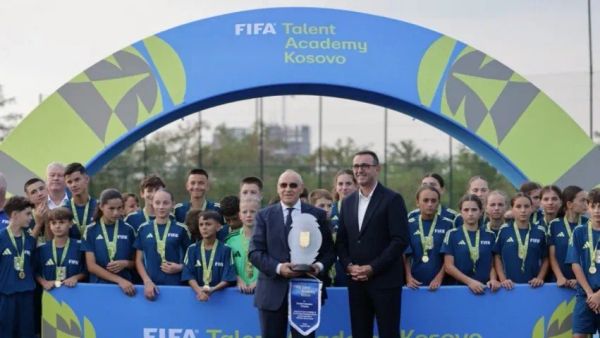 Inaugurohet "FIFA Talent Academy", dyzet talente të reja nisin rrugëtimin