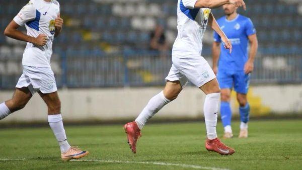 Otrant Olimpik shokon Mornarin në Tivar me golin e Alban Taipit