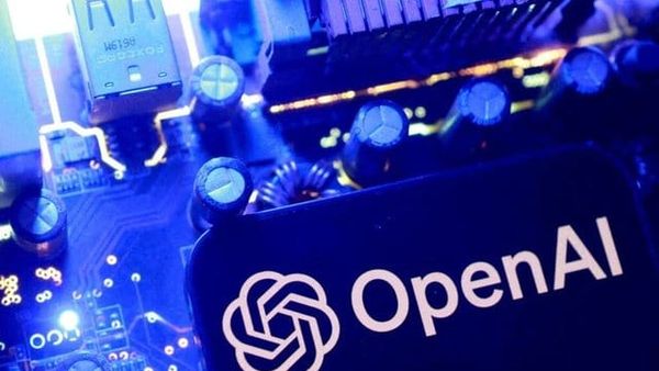 Agjentë AI të lidhur me OpenAI pushtojnë faqe gjermane dhe krijojnë rrjet komunikimi