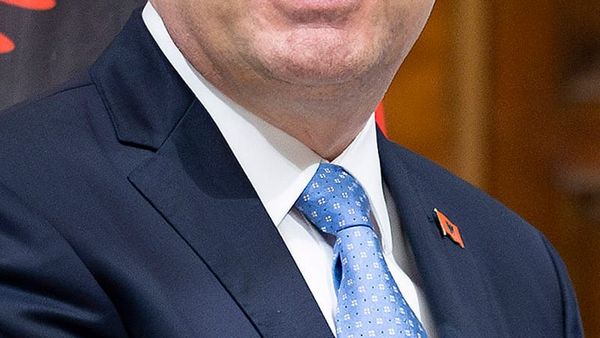 Presidenti Begaj dekreton ligjin e pagave për magjistratët