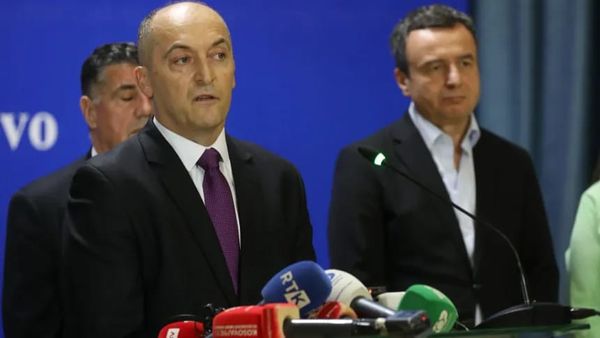 VV-ja reagojn pas tërheqjes së Sejdiut: Kosova u bllokua sërish