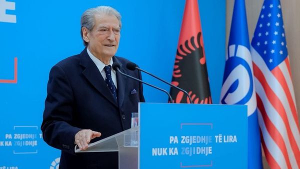 Berisha njofton takim me shqiptarët e Amerikës më 6 shtator në New Jersey