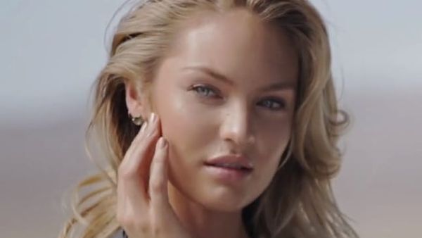 Candice Swanepoel rikthehet në sfilatën e Victoria’s Secret më 18 tetor