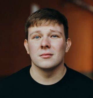 Gjermani Christian Schafer memorizon 87 shifra nën ujë