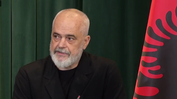 Rama kritikon funeral shtetëror të Mlladiçit: 'S'mund të bësh funeral për një kasap'