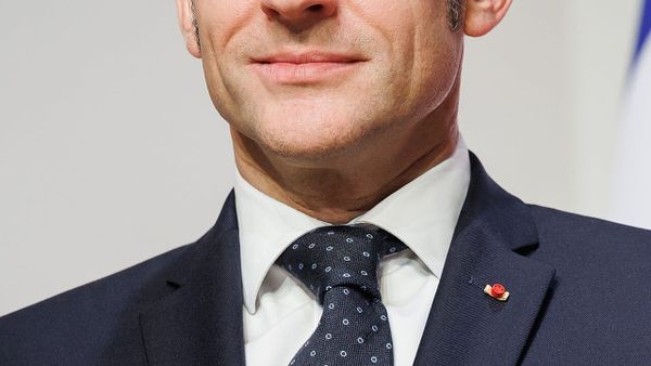 Macron: Rusia përgatitet të mobilizojë 300 mijë trupa të tjera për luftën