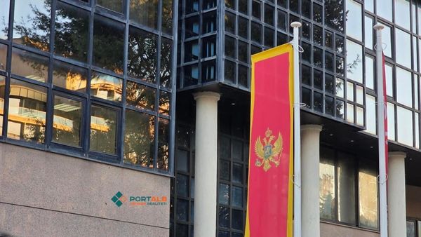 Mali i Zi ndryshon regjimin e vizave për rusët, bjellorusët dhe turqit