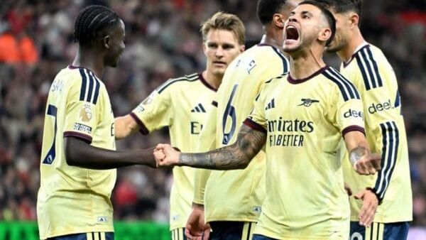 Arsenali fiton 2-0 kundër Sunderlandit dhe mban bilancin e plotë në Premierligë