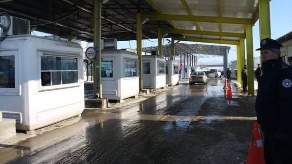 Ndalohet shtetasi serb në Dheu të Bardhë për patentëshofer të falsifikuar