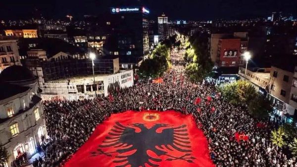 Protesta e gjashtë në Prishtinë, organizatorët zbulojnë folësit e natës