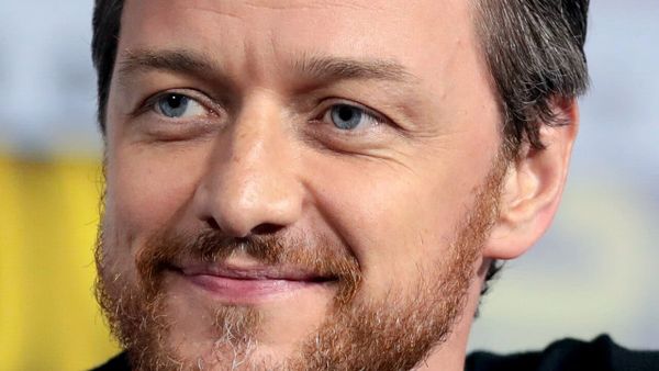 James McAvoy zbulon se donte të bëhej prift në rininë